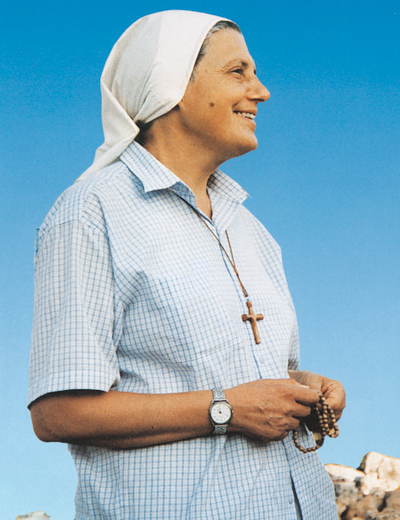 Madre  1995 con rosario